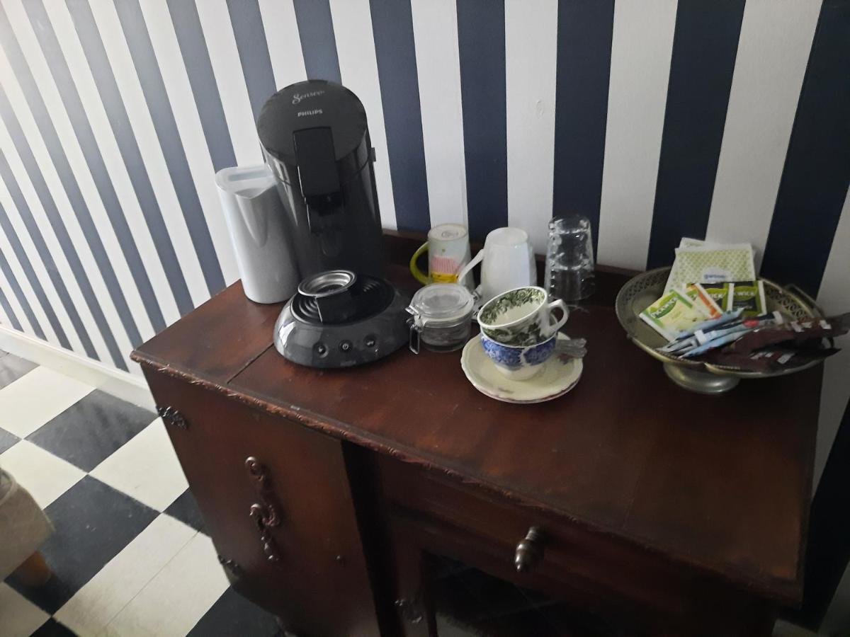 Bed and Breakfast De Snoeperij Dirksland Екстер'єр фото