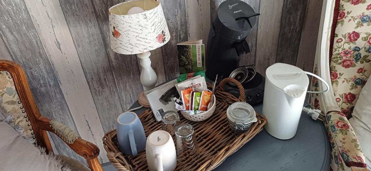Bed and Breakfast De Snoeperij Dirksland Екстер'єр фото
