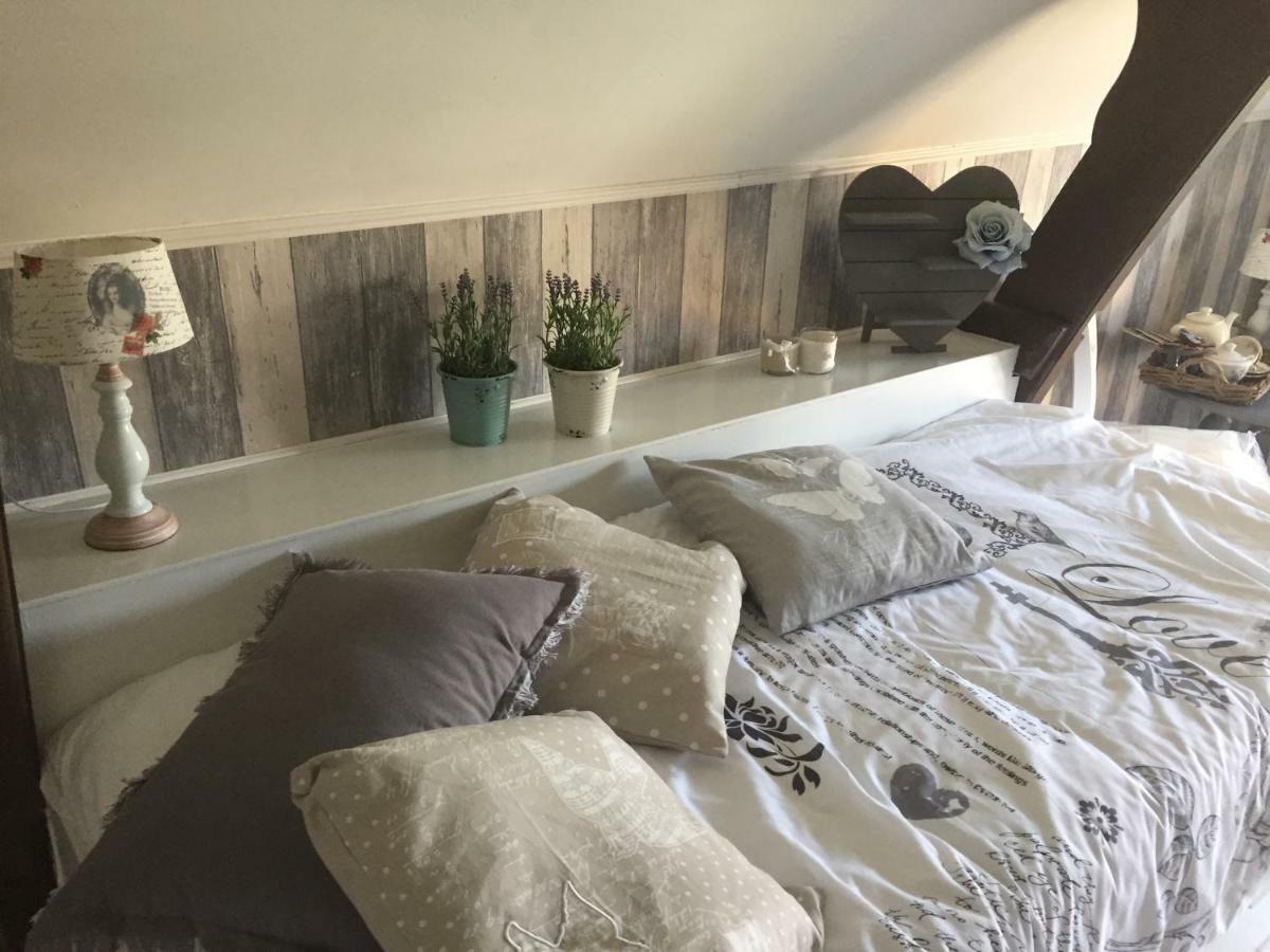 Bed and Breakfast De Snoeperij Dirksland Екстер'єр фото
